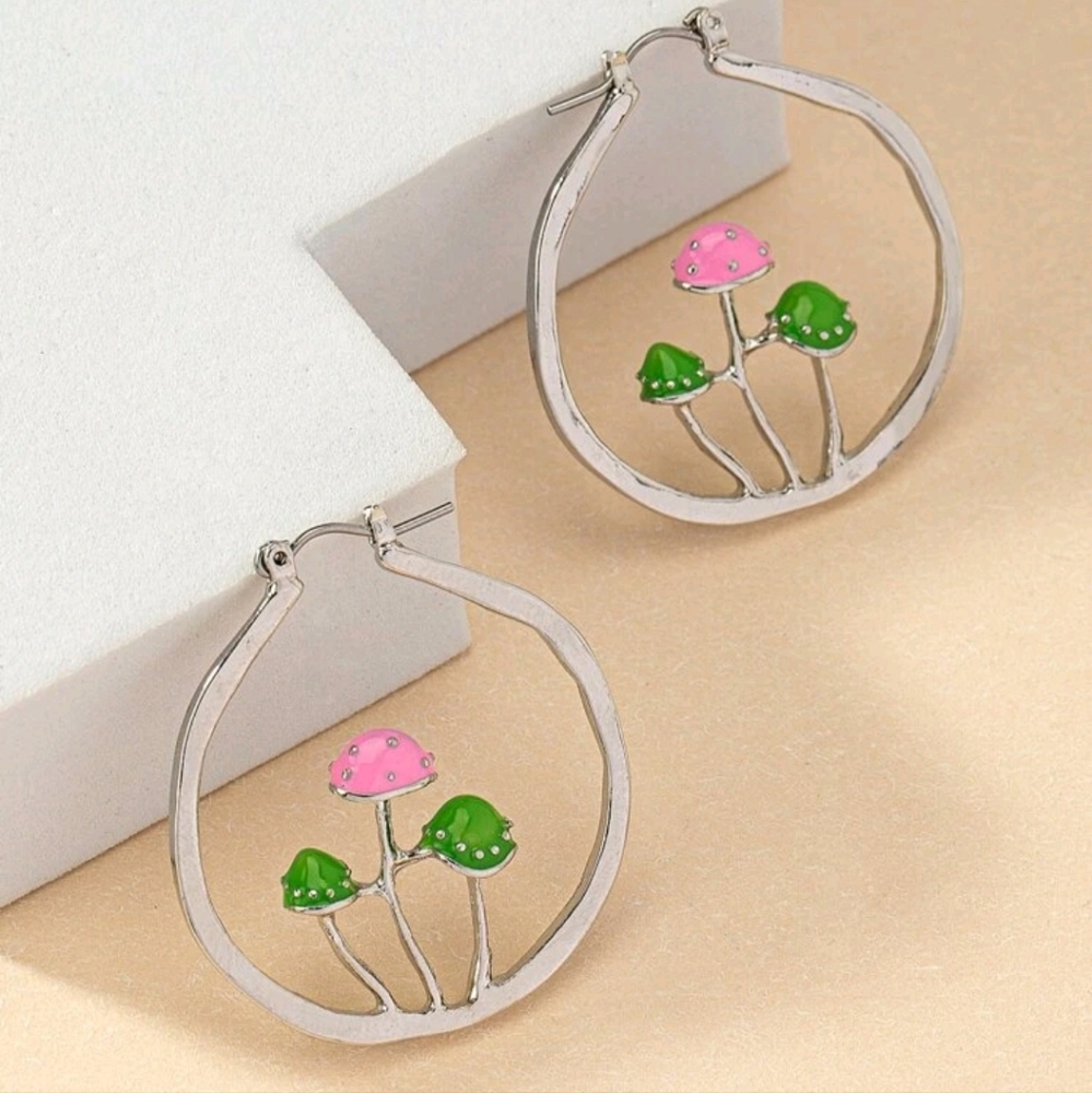 🍄Adorable Mushroom Hoop Earrings